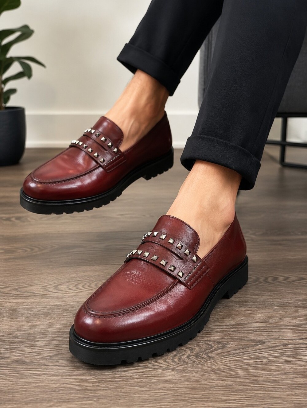 Paul Green Sophia Studded Burgundy Leather Lug Sole Loafers Women's Size 9